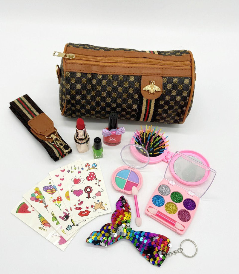 Модные сумки с косметикой случайный цвет 23х4х28 Модные сумки с косметикой случайный цвет 23х4х28