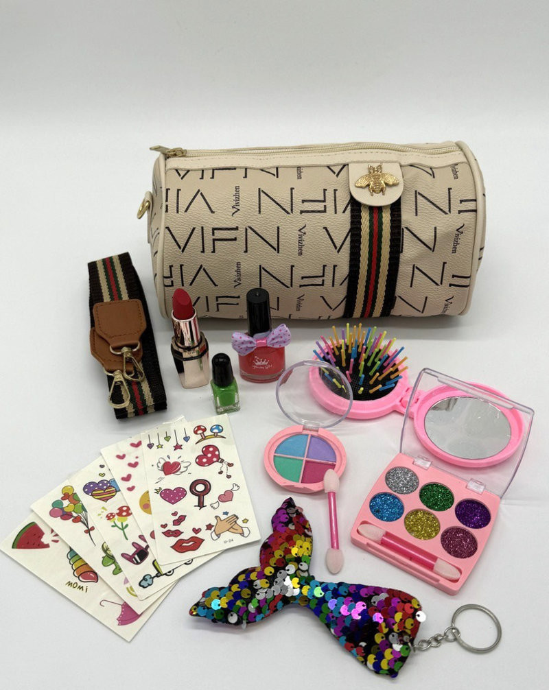 Модные сумки с косметикой случайный цвет 23х4х28 Модные сумки с косметикой случайный цвет 23х4х28