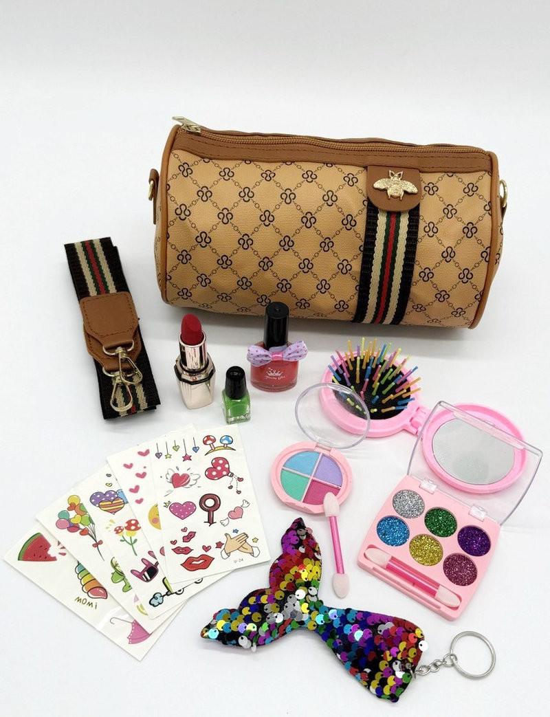 Модные сумки с косметикой случайный цвет 23х4х28 Модные сумки с косметикой случайный цвет 23х4х28