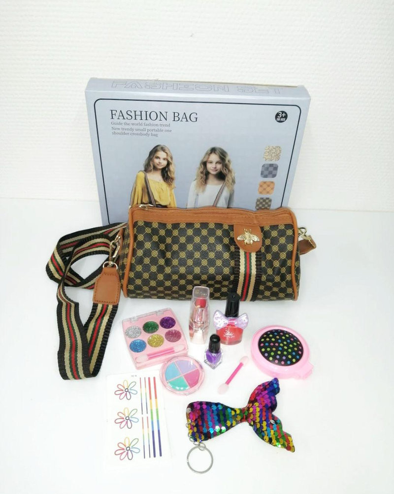 Модные сумки с косметикой случайный цвет 23х4х28 Модные сумки с косметикой случайный цвет 23х4х28