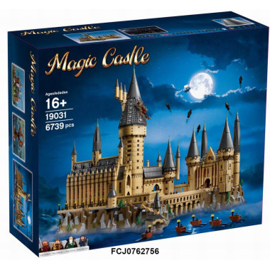 Конструктор Lepin 77001/19031 Гарри Поттер "Замок Хогвартс" 6044 дет.