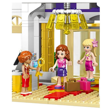 Конструктор Lepin 3040 Френдс Гранд-отель 1552 дет. 62x42x10 см