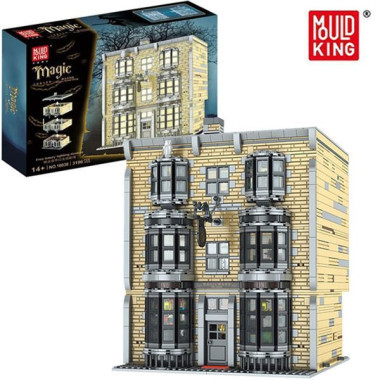 Конструктор Mould King 16038 Гарри Поттер Магазин волшебных палочек &quot;Лавка Олливандера&quot;  свет. 3196 дет.