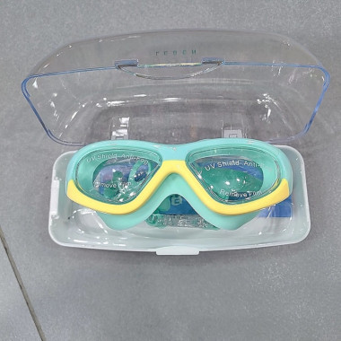 Очки для плавания с чехлом в комплекте (Зеленый)