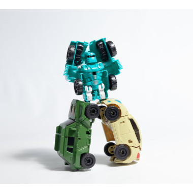 Робот-трансформер 3 в одном 2 вида в коробке 24.5х7.8х17.5 см