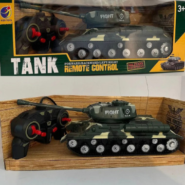 Танк на радиоуправлении со световыми и звуковыми эффектами 1:32 (2 вида) (аккумулятор)  22х11х9