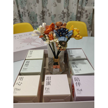 Конструктор Jaki JK20235 Цветы Букет с ароматизатором 35x7x35 см