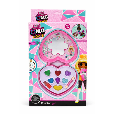 Компактный набор для макияжа в форме сердца 31х22х5 см