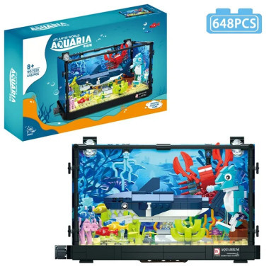 Конструктор DC "Аквариум с морскими обитателями" (световые эффекты, рыбки могут двигаться) 648 дет.